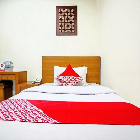 Super Oyo 250 De'Gadri Ndalem Hotell Jarakan Exteriör bild