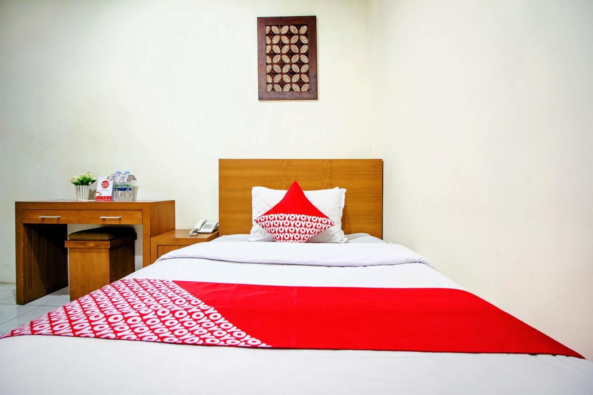 Super Oyo 250 De'Gadri Ndalem Hotell Jarakan Exteriör bild