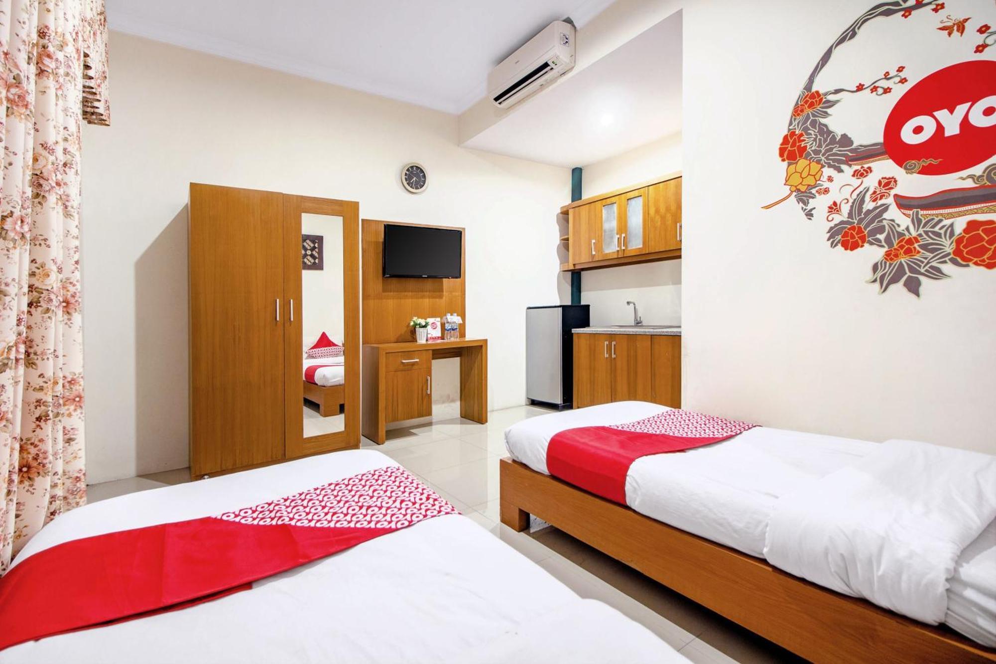 Super Oyo 250 De'Gadri Ndalem Hotell Jarakan Exteriör bild