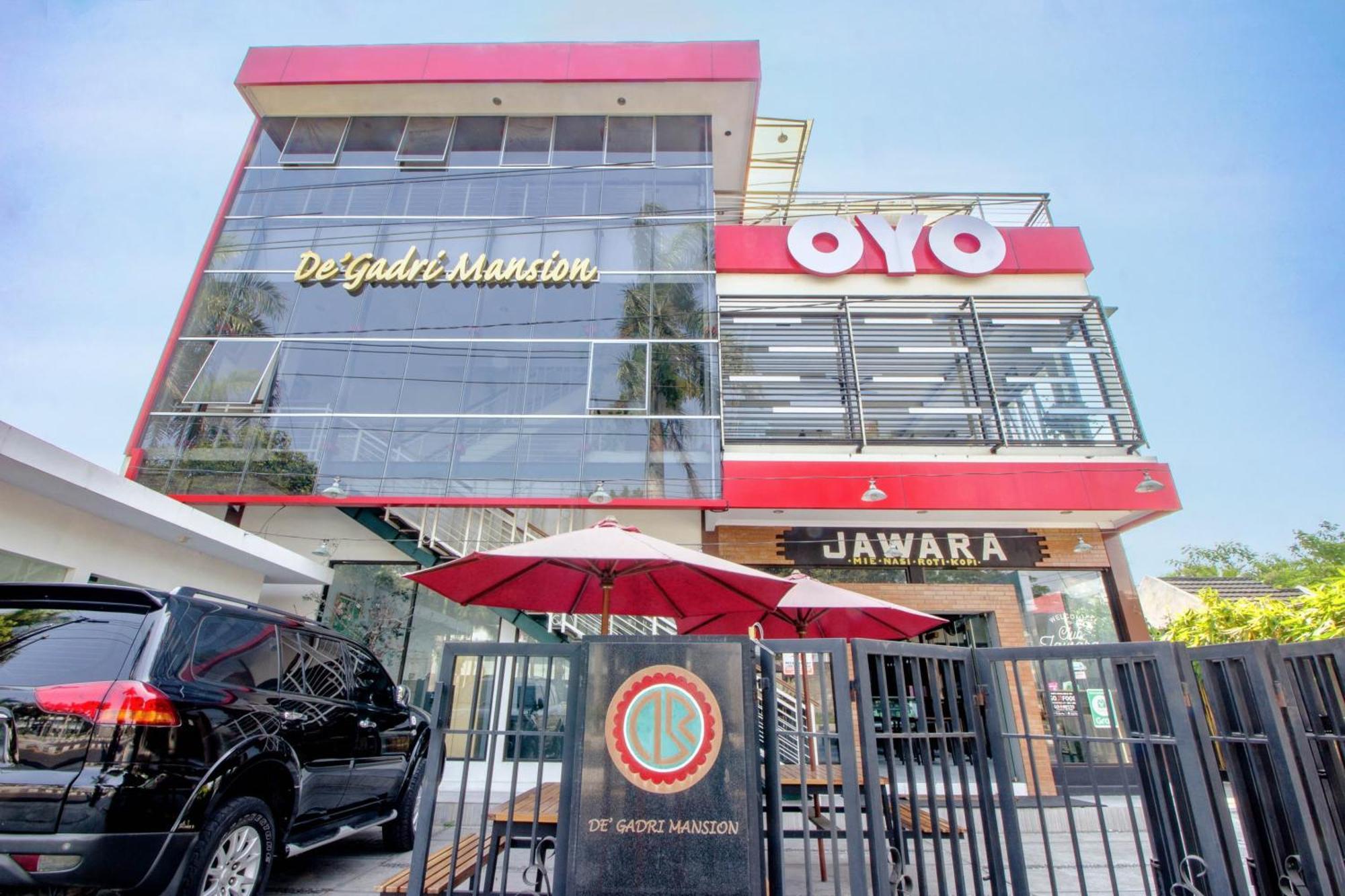 Super Oyo 250 De'Gadri Ndalem Hotell Jarakan Exteriör bild